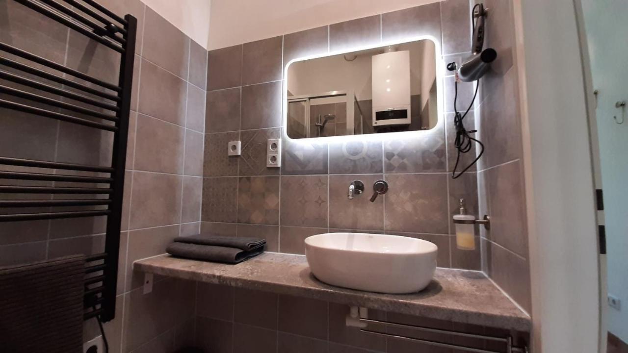 Apartment Pia's Gardenview Wien
